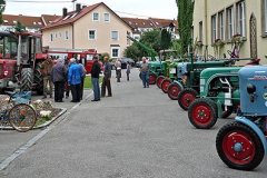 Parade2
